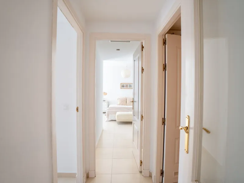Spacious 2-Bedroom Apartment near Torrequebrada Golf & Walking Distance to the Beach.