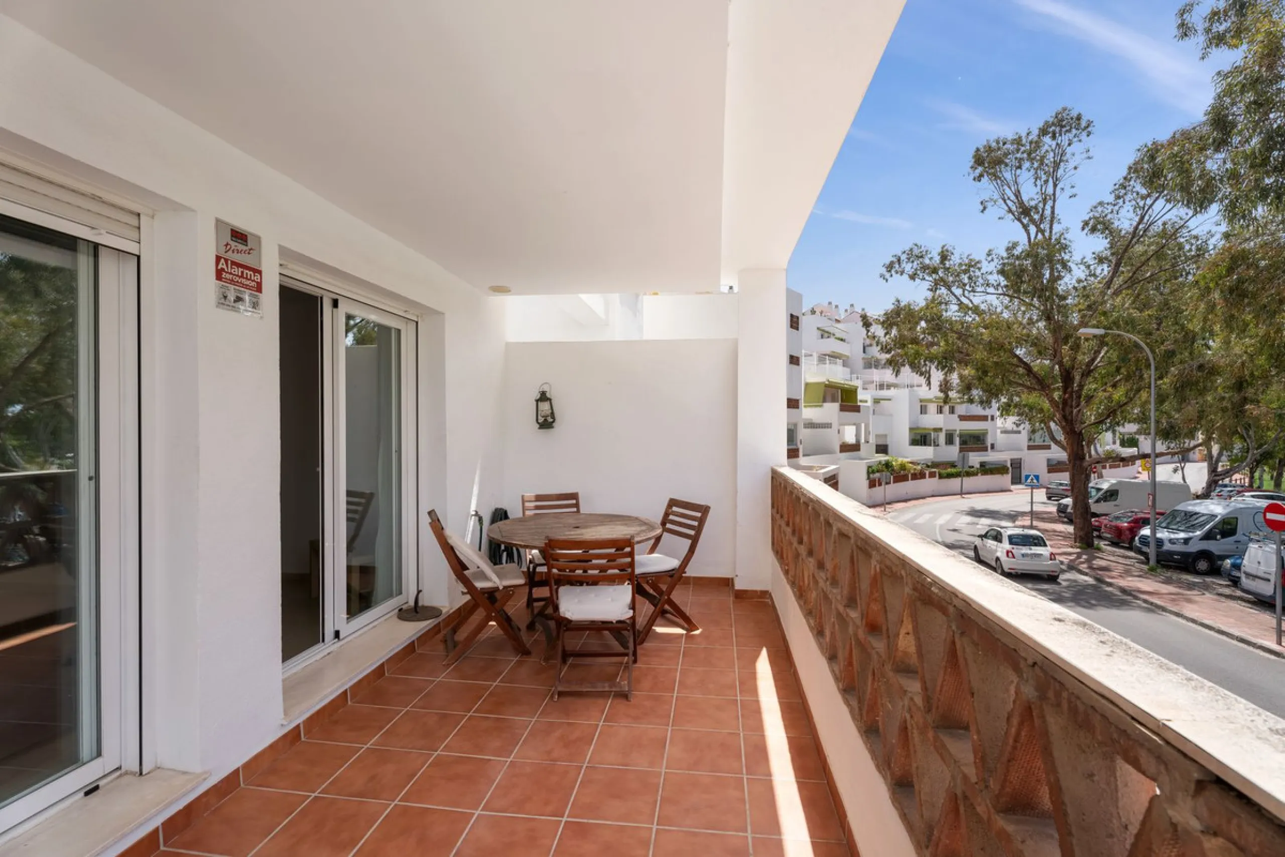Spacious 2-Bedroom Apartment near Torrequebrada Golf & Walking Distance to the Beach.