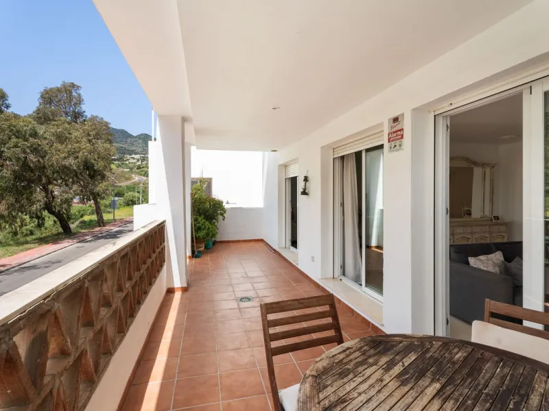 Spacious 2-Bedroom Apartment near Torrequebrada Golf & Walking Distance to the Beach.