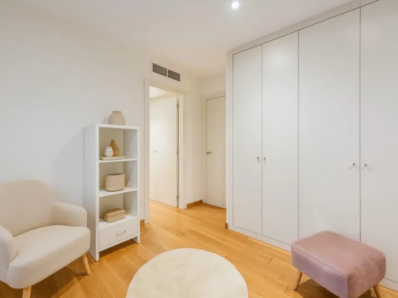 Villa contemporánea con piscina en Esplugues de Llobregat, Barcelona
