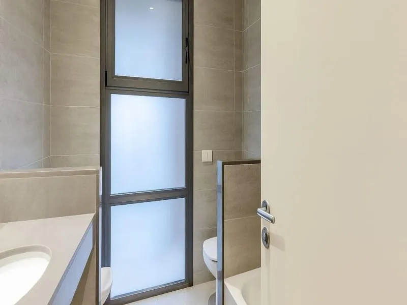 Villa contemporánea con piscina en Esplugues de Llobregat, Barcelona