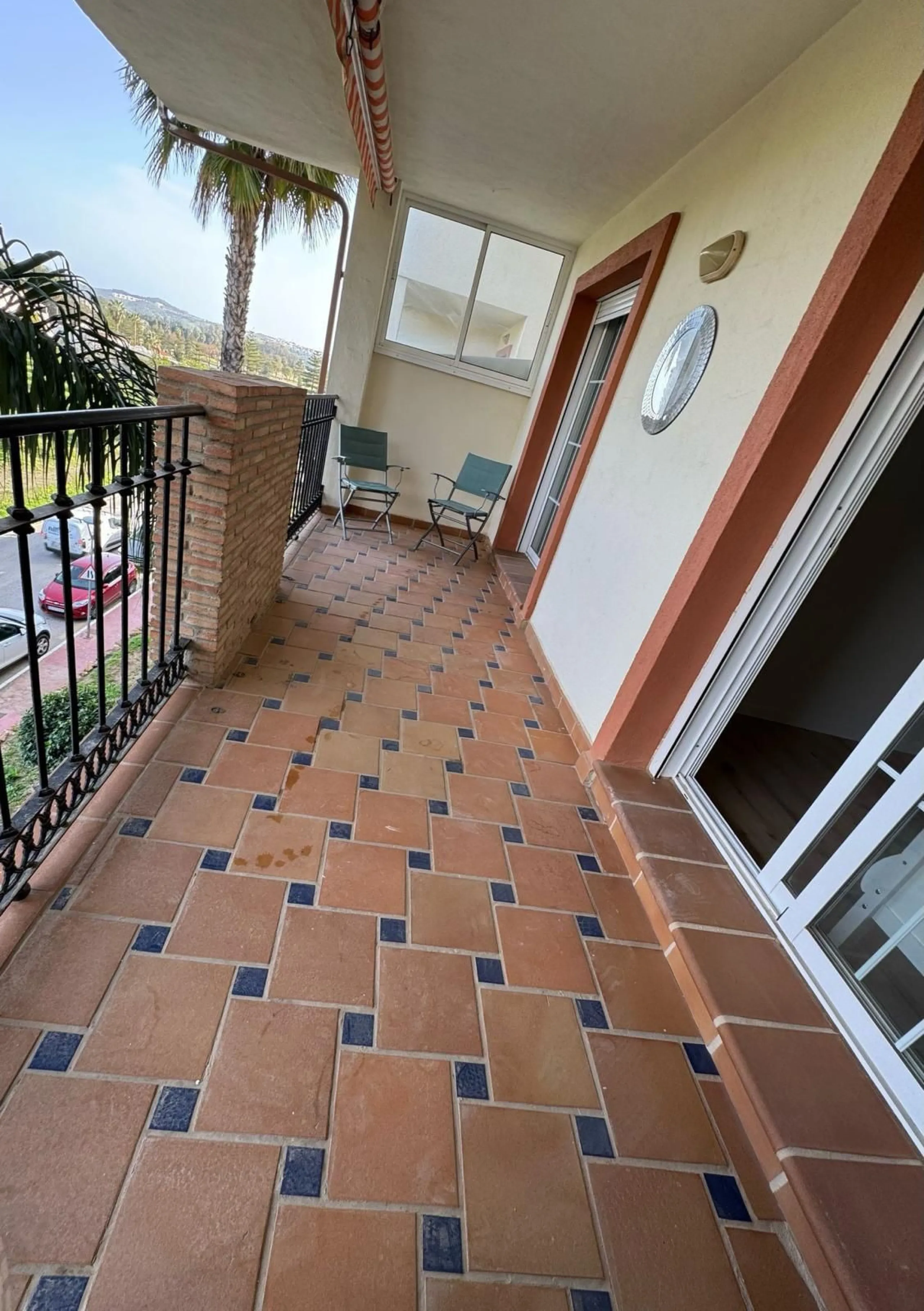 75.46 m² of interior living space + 18.53 m² of spacious terrace with open views