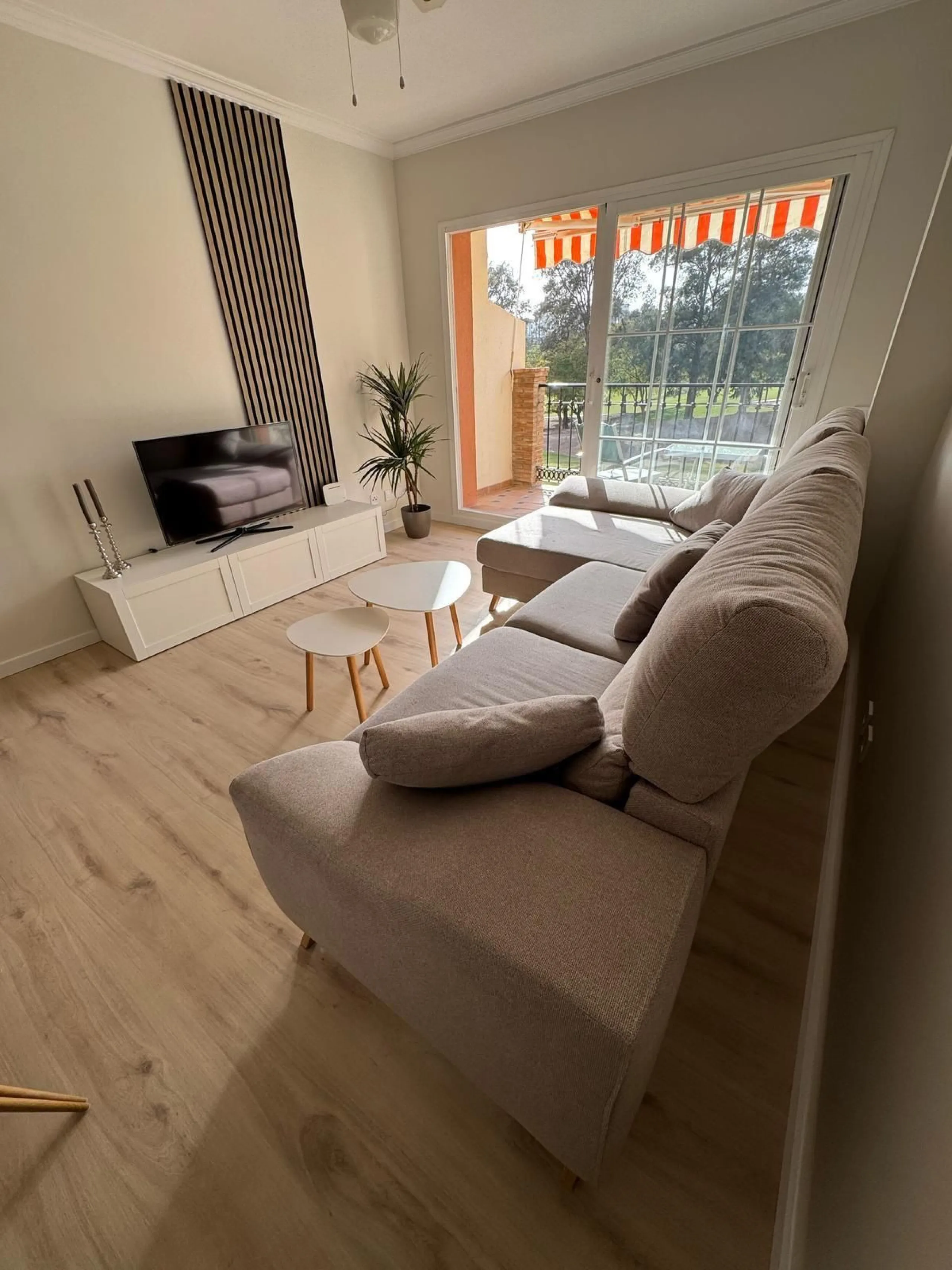75.46 m² of interior living space + 18.53 m² of spacious terrace with open views