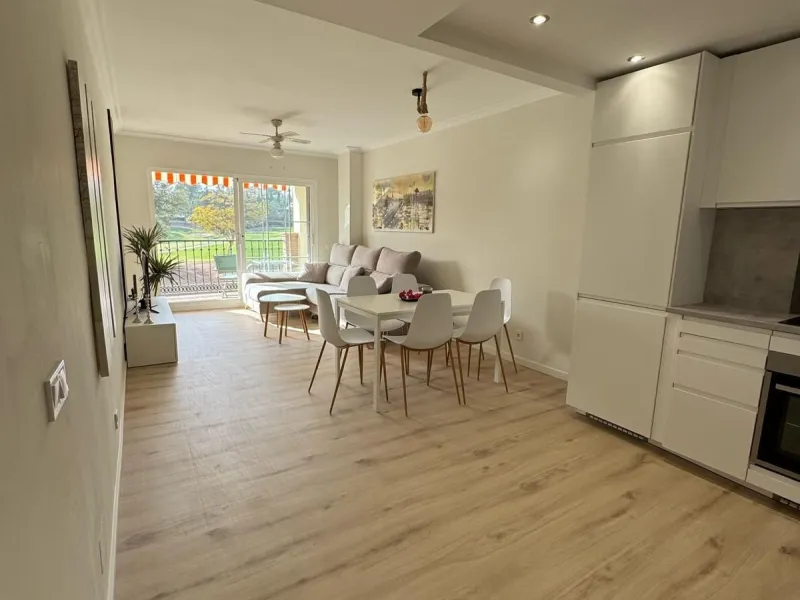 75.46 m² of interior living space + 18.53 m² of spacious terrace with open views