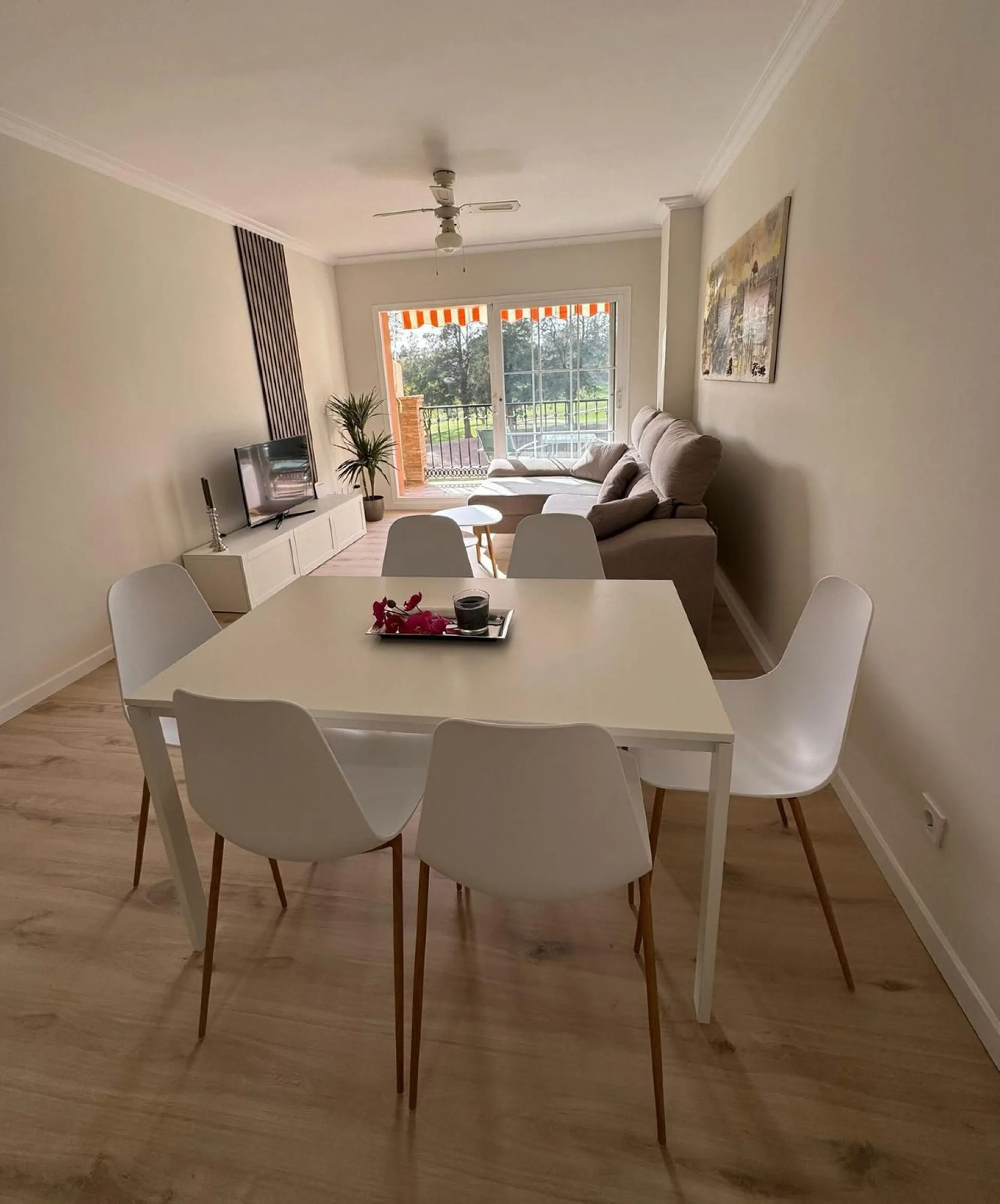 75.46 m² of interior living space + 18.53 m² of spacious terrace with open views