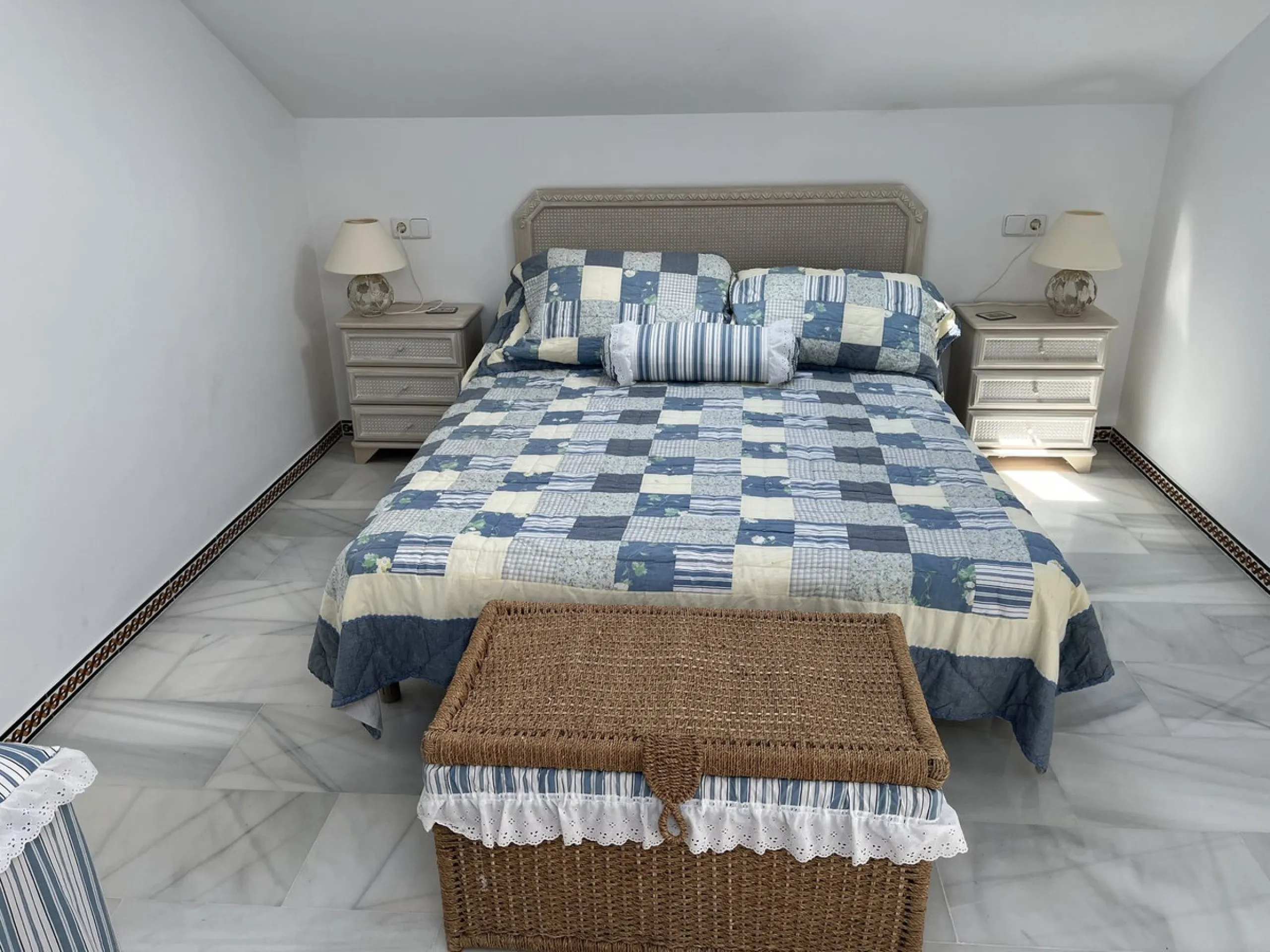 Welcome to this unique property situated in one of the most be beautiful complex on the Costa del Sol, Puebla Aida.  As you walk in you will find a landing leading onto the kitchen and a large living area with two terraces.  On this same landing there are