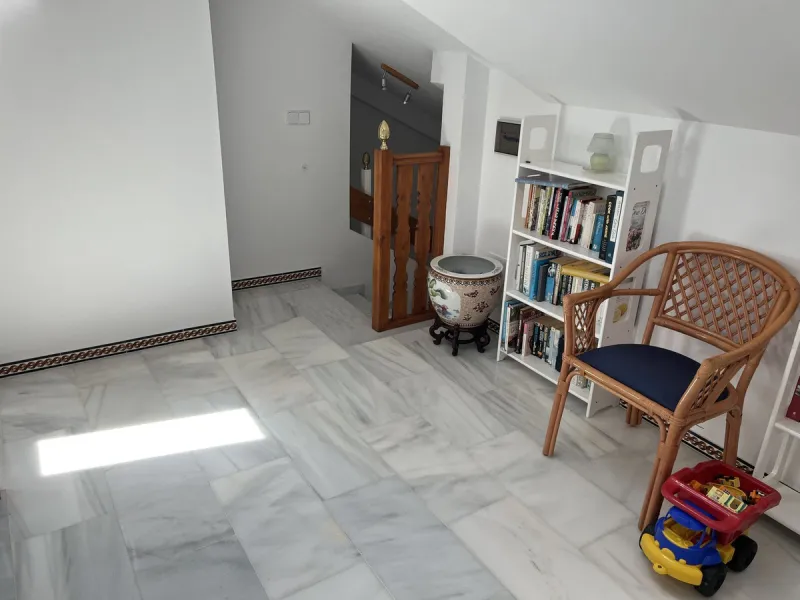 Welcome to this unique property situated in one of the most be beautiful complex on the Costa del Sol, Puebla Aida.  As you walk in you will find a landing leading onto the kitchen and a large living area with two terraces.  On this same landing there are