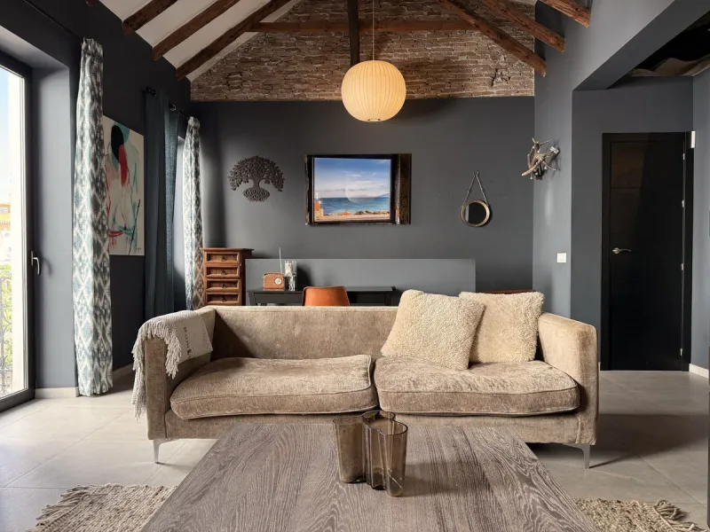 Apartment - Top Floor Apartment в продаже в Estepona, Málaga. В доме 1 спален и 1 ванных комнат. Площадь дома 70 м²