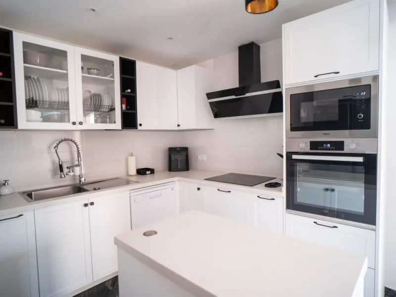 House - Semi-Detached House в продаже в Mijas, Málaga. В доме 6 спален и 3 ванных комнат. Площадь дома 200 м²