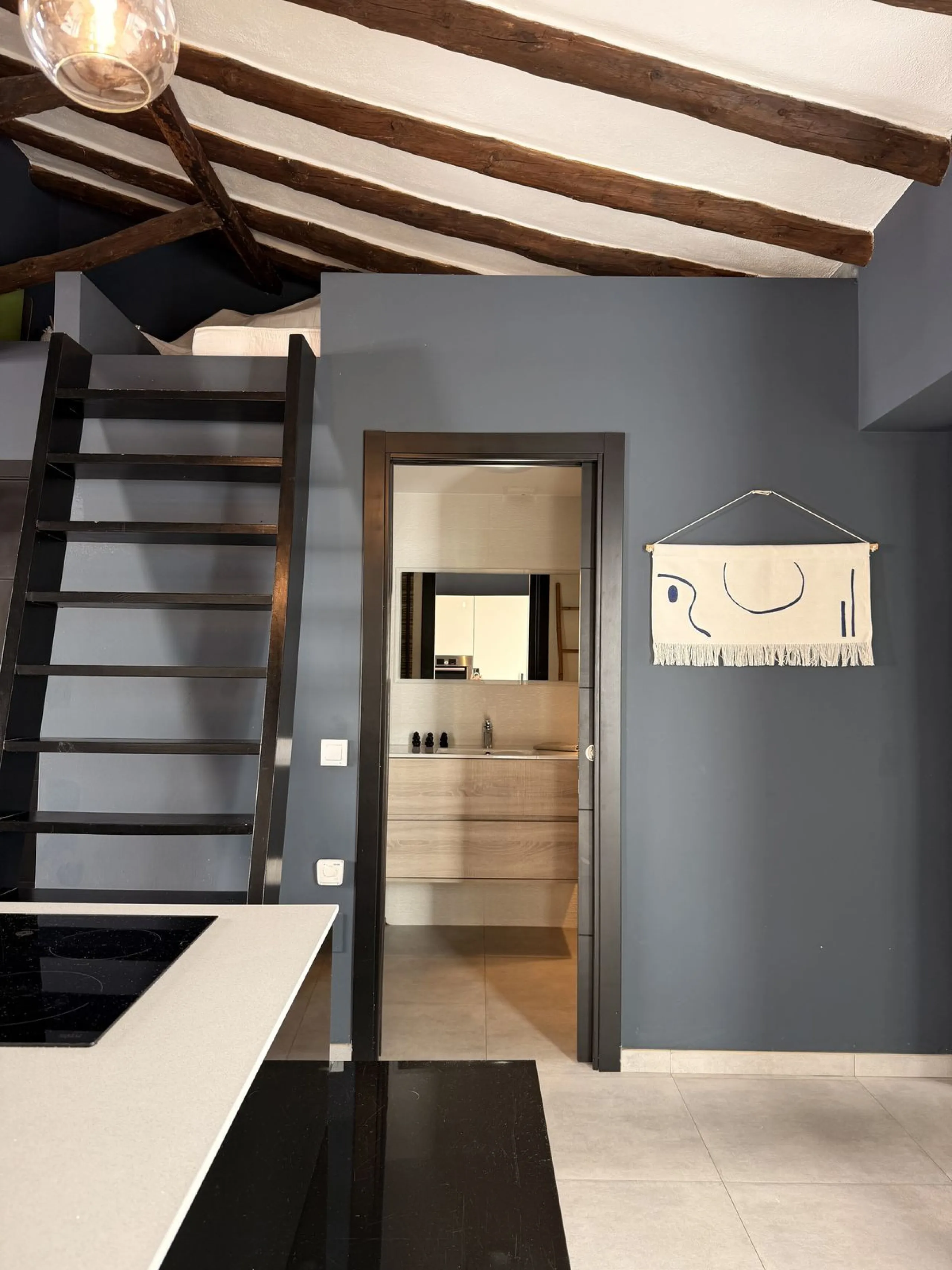 UNIQUE UPPER FLOOR APARTMENT IN ESTEPONAS OLD TOWN