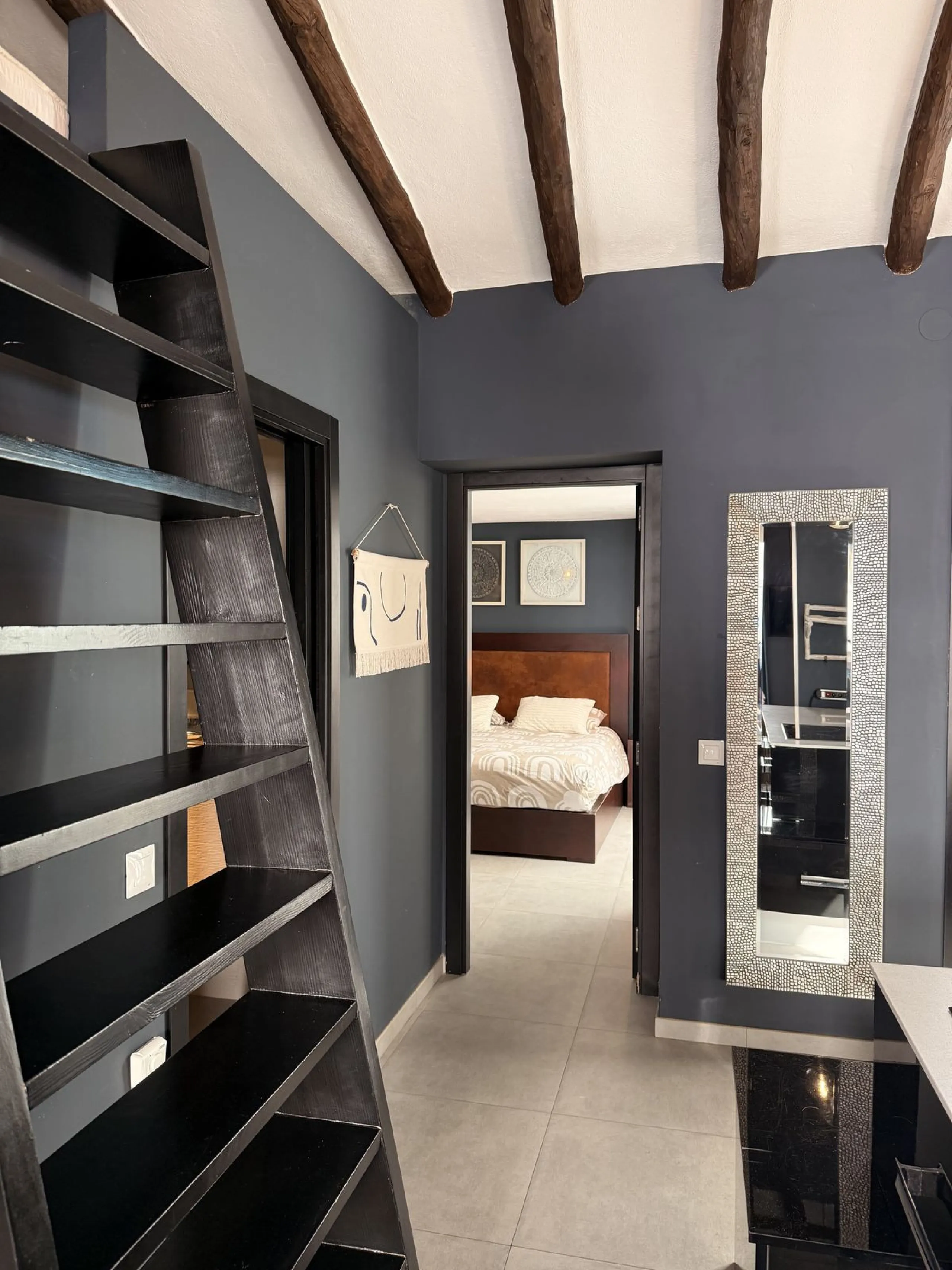 UNIQUE UPPER FLOOR APARTMENT IN ESTEPONAS OLD TOWN