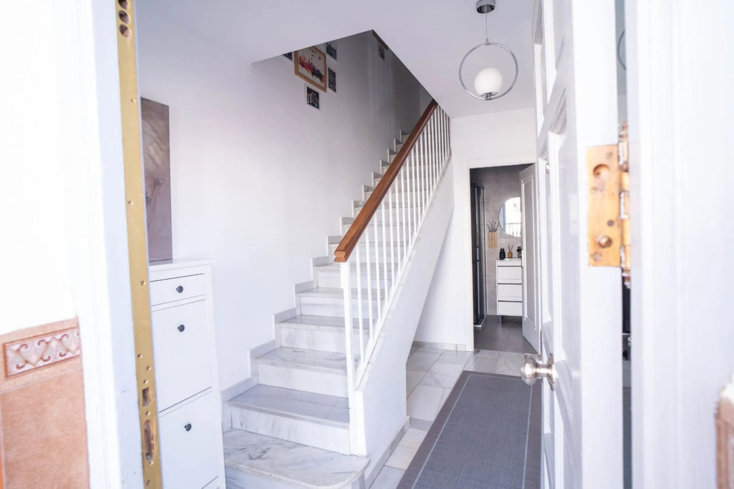 House - Semi-Detached House в продаже в Mijas, Málaga. В доме 6 спален и 3 ванных комнат. Площадь дома 200 м²