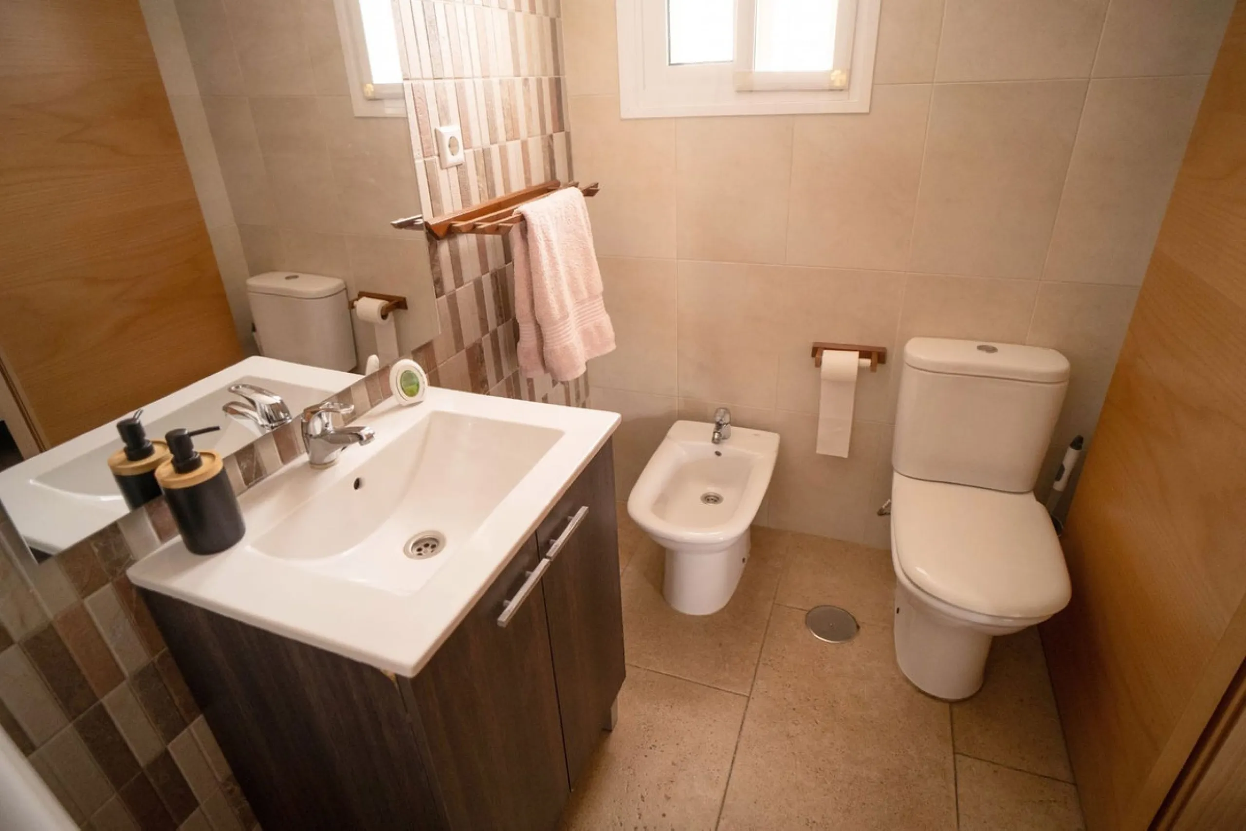 House - Semi-Detached House в продаже в Mijas, Málaga. В доме 6 спален и 3 ванных комнат. Площадь дома 200 м²