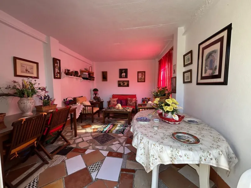 Detached house in Álora, one of the most charming villages in the interior of Málaga.