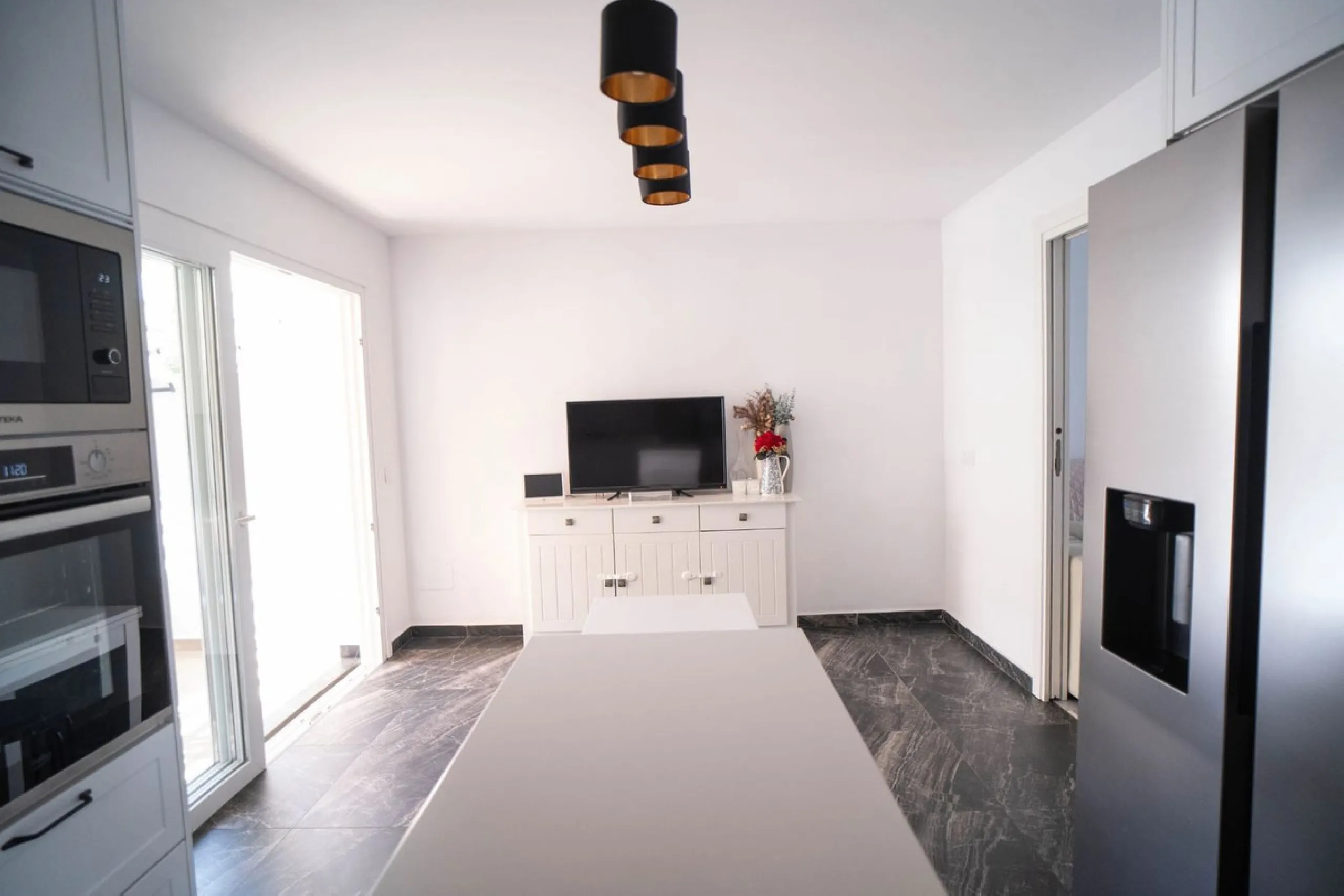 House - Semi-Detached House в продаже в Mijas, Málaga. В доме 6 спален и 3 ванных комнат. Площадь дома 200 м²