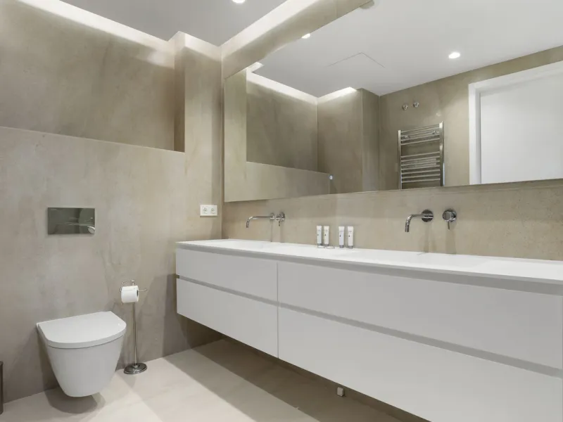 Luxury 2-Bedroom Seafront Apartment ! – The Sapphire, Estepona West.