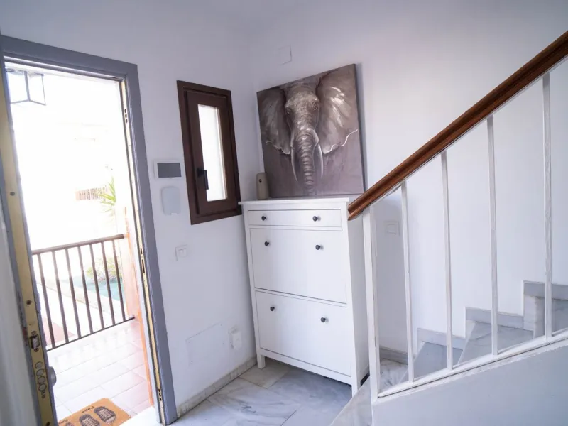 House - Semi-Detached House в продаже в Mijas, Málaga. В доме 6 спален и 3 ванных комнат. Площадь дома 200 м²