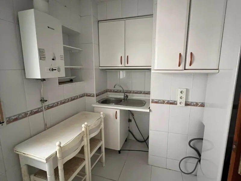 Apartment - Middle Floor Apartment в продаже в Málaga, Málaga. В доме 3 спален и 2 ванных комнат. Площадь дома 101 м²