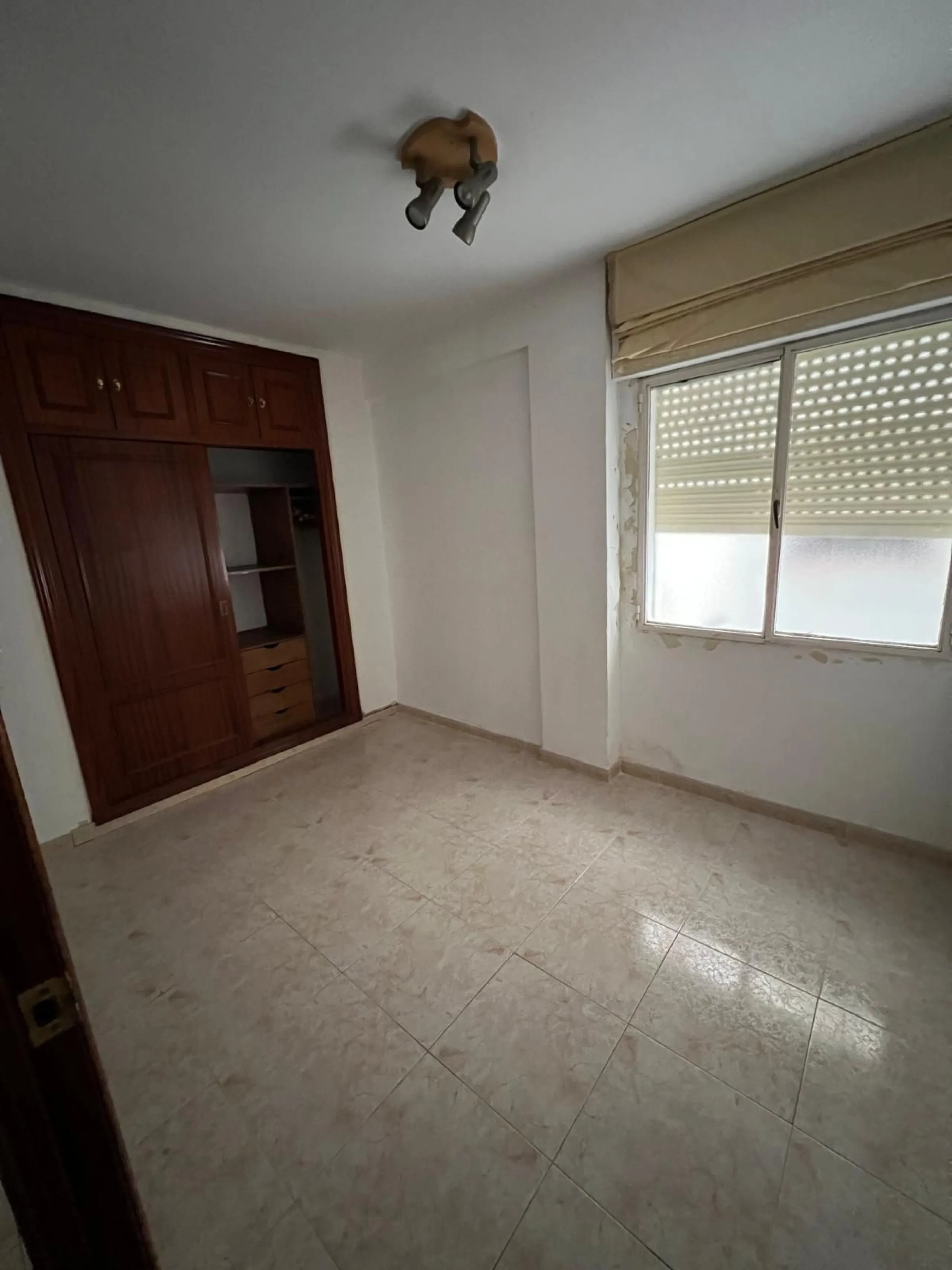 Apartment - Middle Floor Apartment в продаже в Málaga, Málaga. В доме 3 спален и 2 ванных комнат. Площадь дома 101 м²