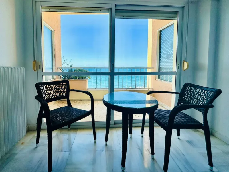 Seafront Studio Apartment – Marbella