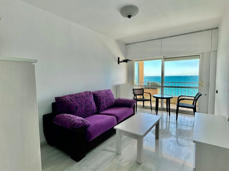 Seafront Studio Apartment – Marbella