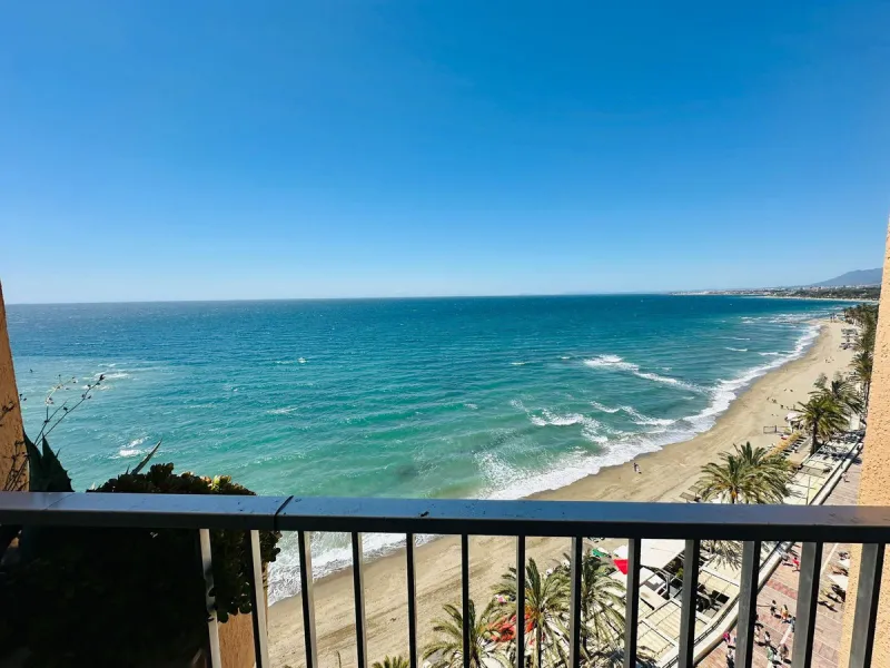 Seafront Studio Apartment – Marbella