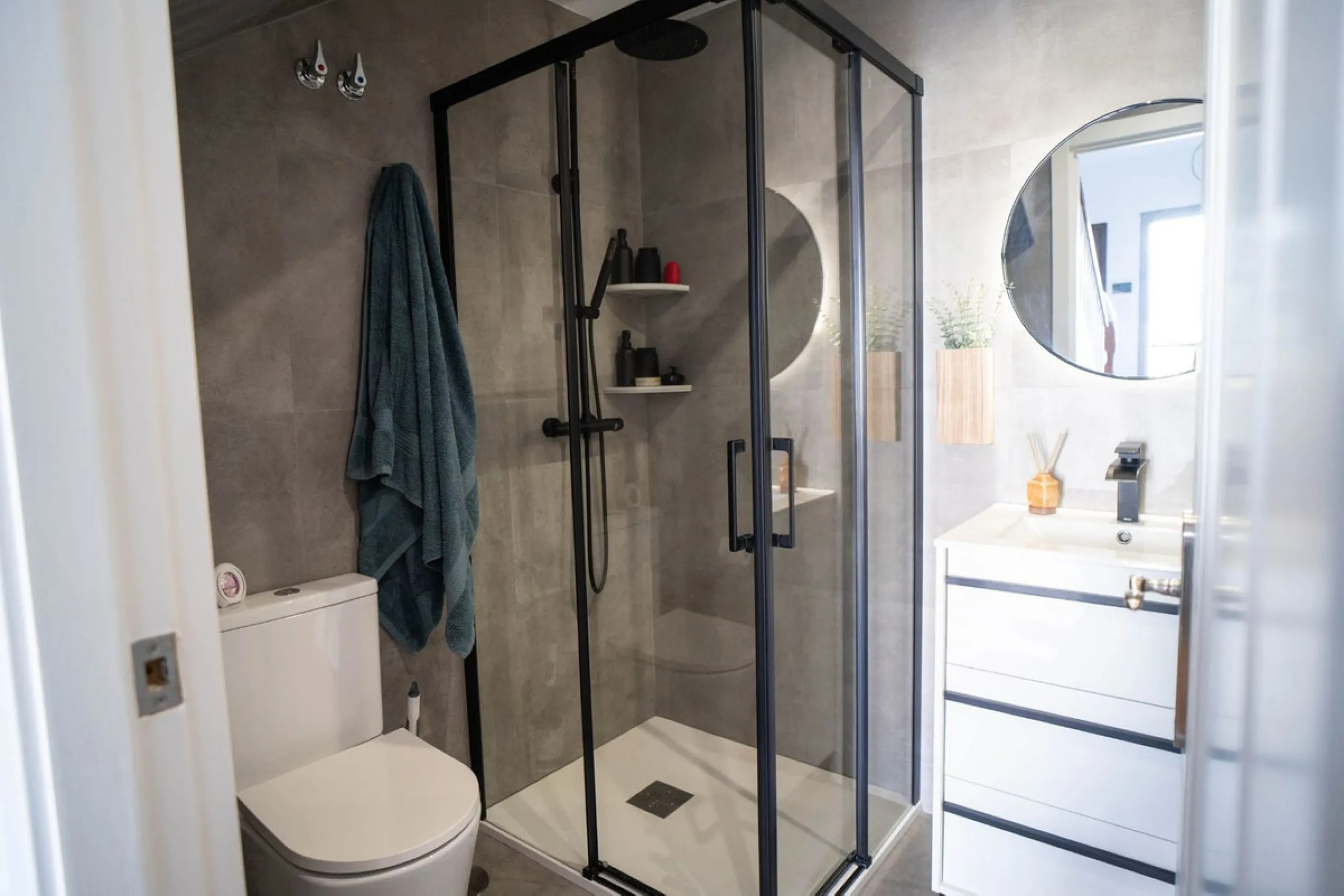 House - Semi-Detached House в продаже в Mijas, Málaga. В доме 6 спален и 3 ванных комнат. Площадь дома 200 м²