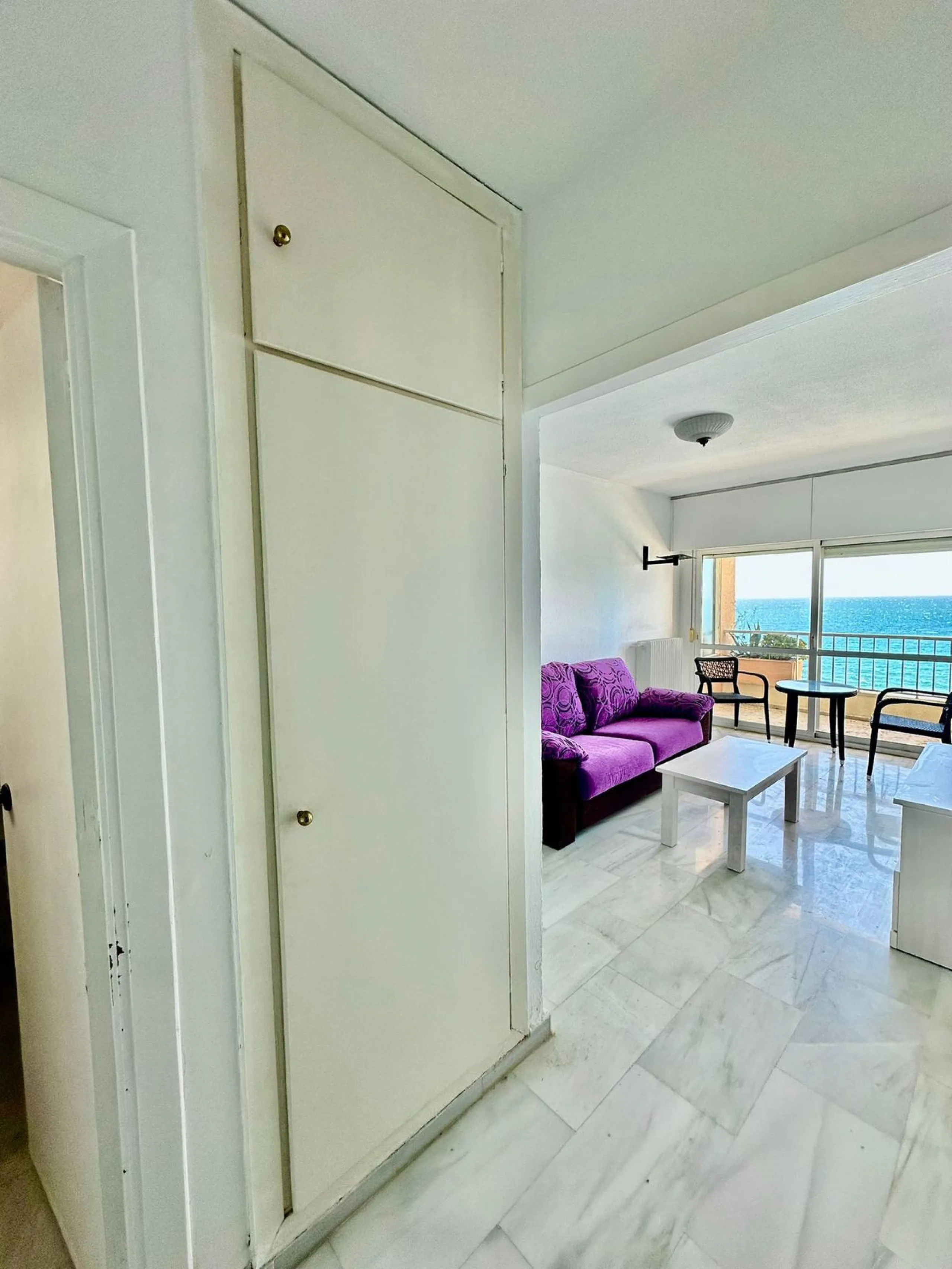 Seafront Studio Apartment – Marbella