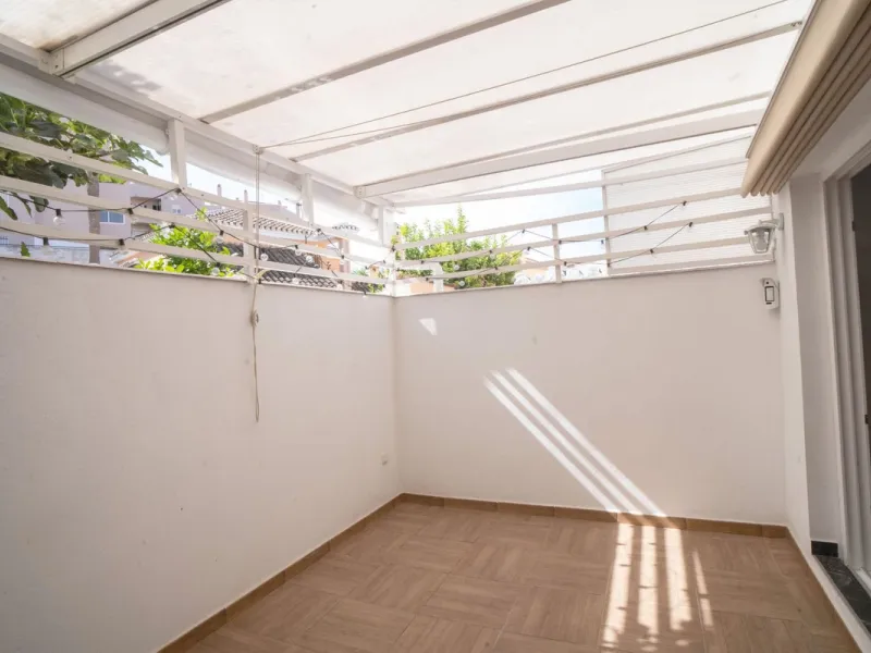 House - Semi-Detached House в продаже в Mijas, Málaga. В доме 6 спален и 3 ванных комнат. Площадь дома 200 м²