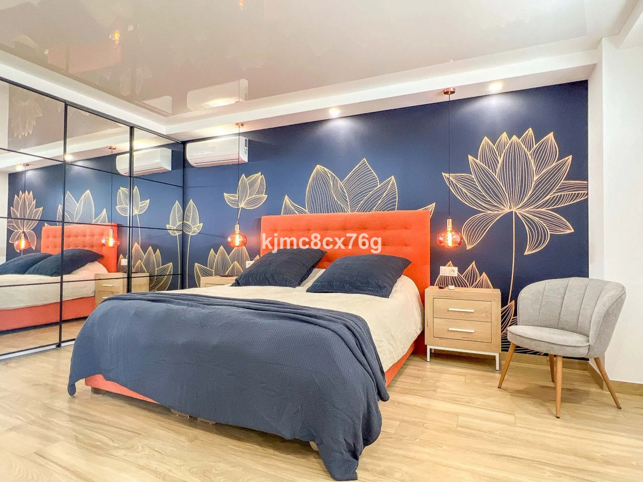 FOR SALE – STUNNING LUXURY VILLA IN THE UPPER PART OF RIVIERA DEL SOL Set within an exclusive gated community of just 25 properties, this spectacular detached villa has been recently renovated to the highest standards and tastefully decorated throughout.