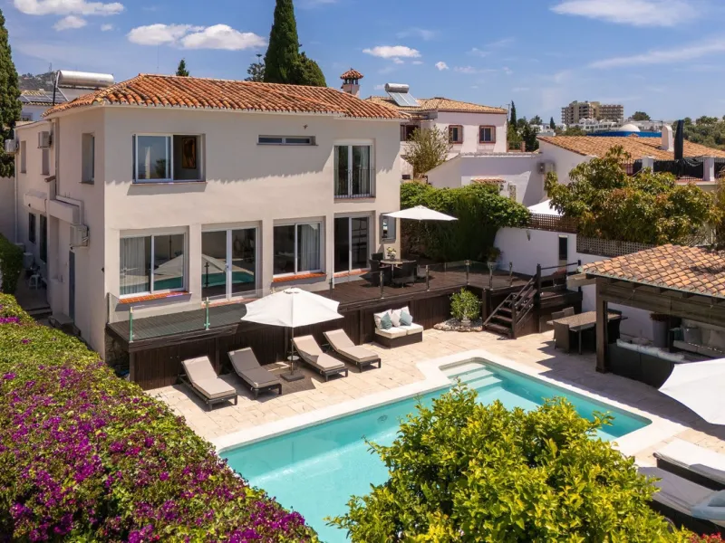 Stunning Detached Villa in Río Real (Real de Panorama) – Exceptional Airbnb Investment