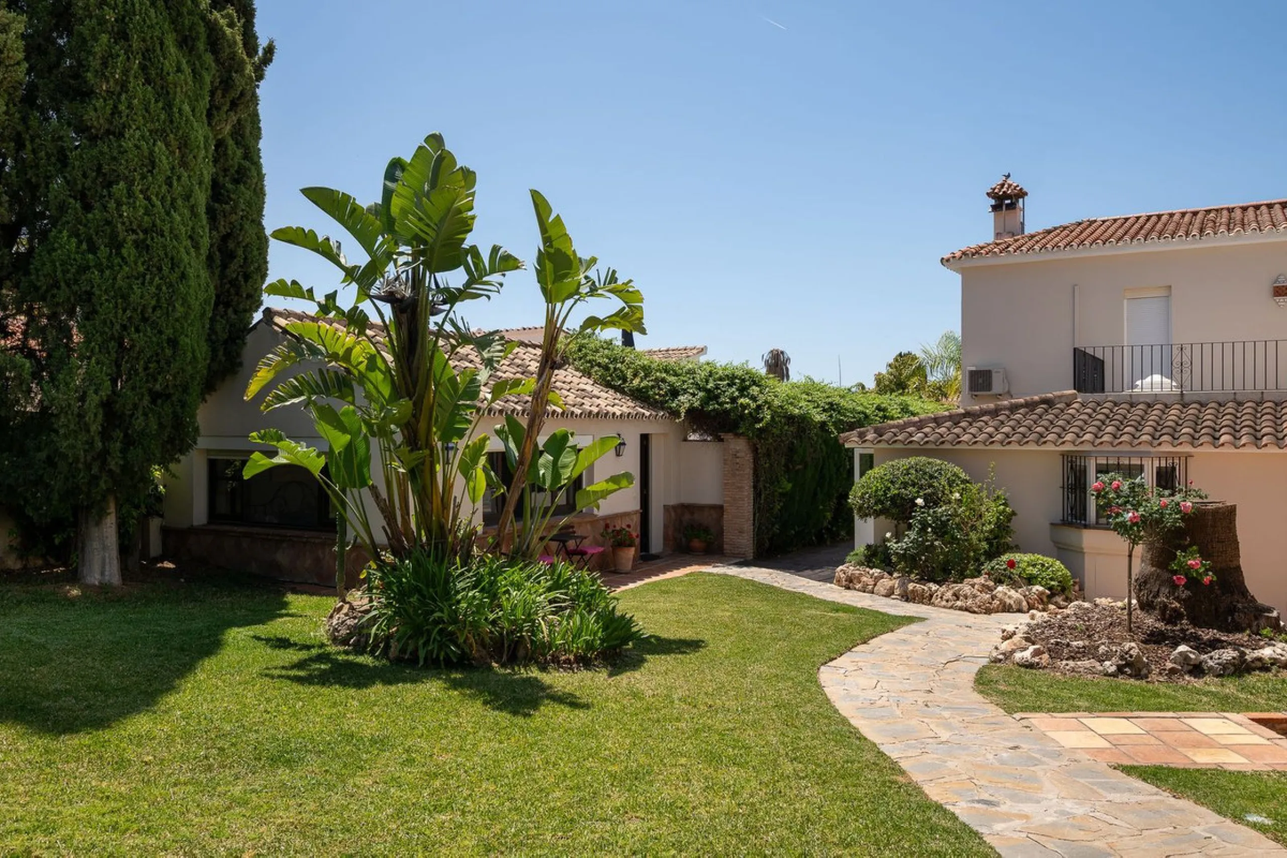 Stunning Detached Villa in Río Real (Real de Panorama) – Exceptional Airbnb Investment