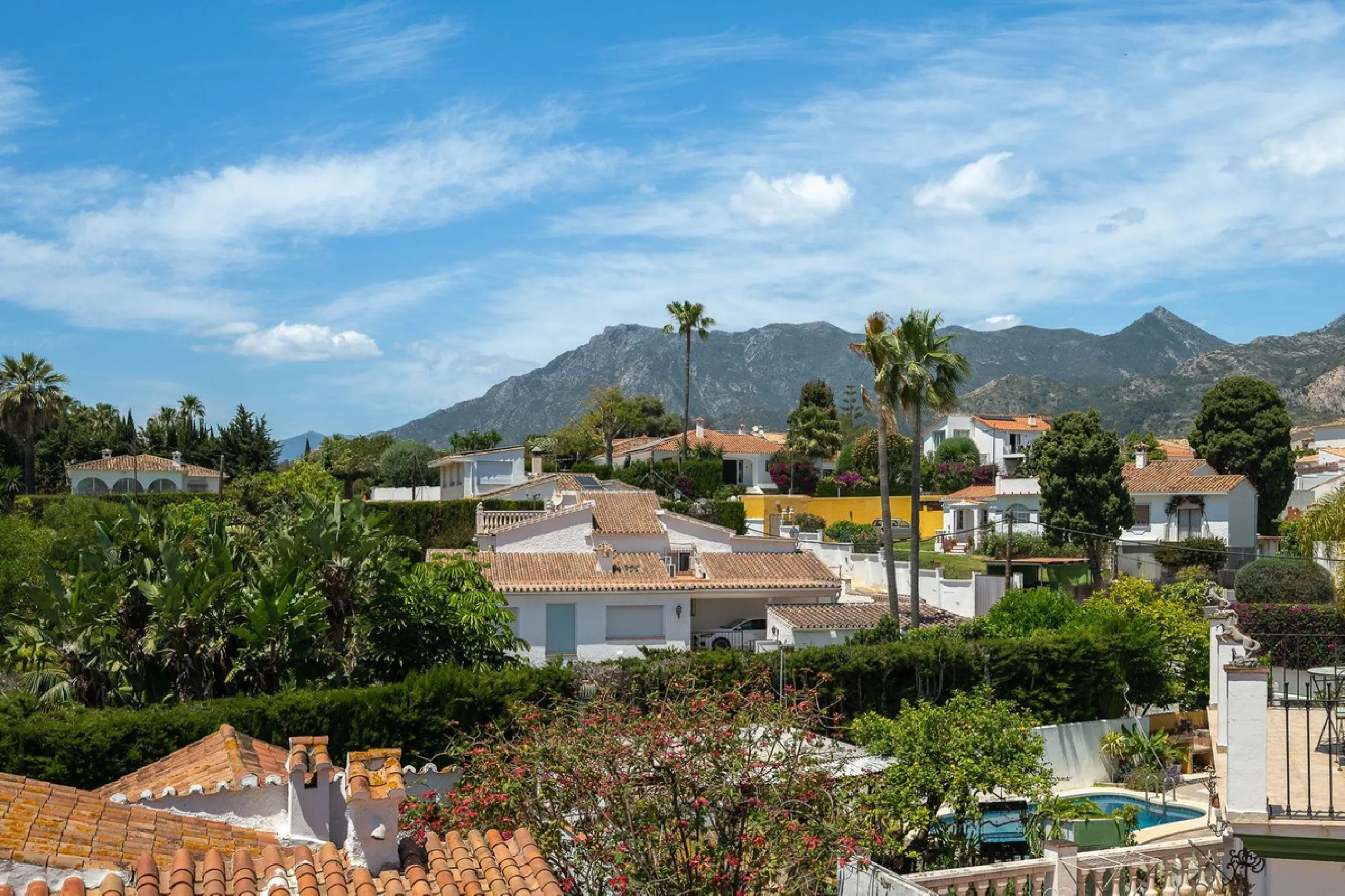 Stunning Detached Villa in Río Real (Real de Panorama) – Exceptional Airbnb Investment