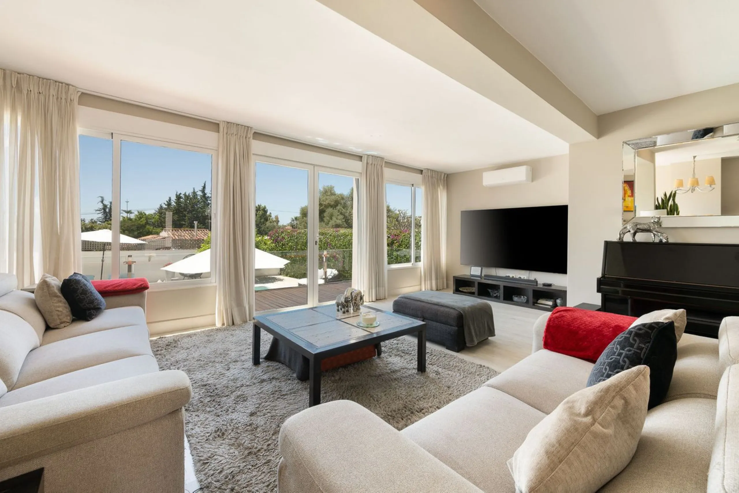 Stunning Detached Villa in Río Real (Real de Panorama) – Exceptional Airbnb Investment