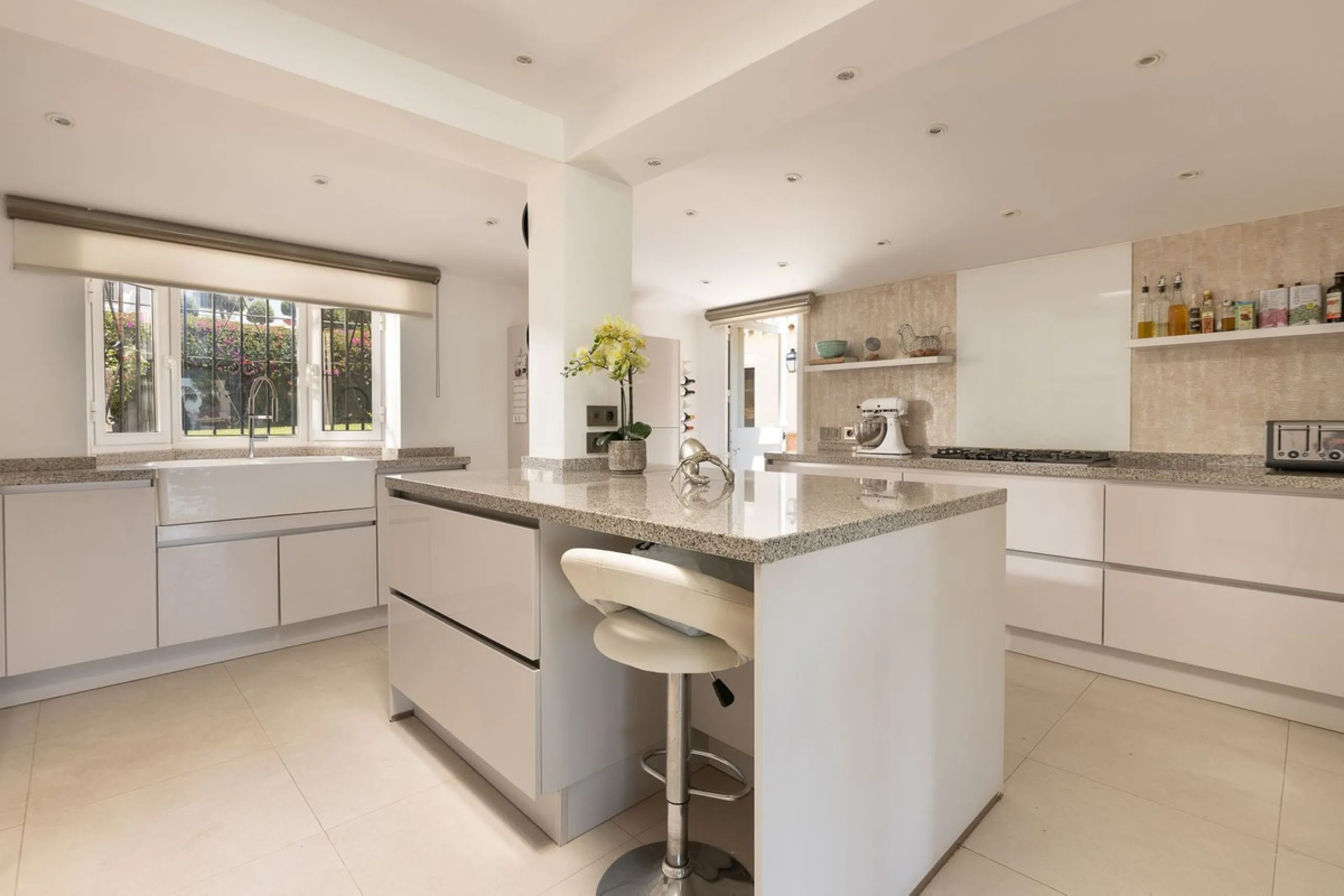 Stunning Detached Villa in Río Real (Real de Panorama) – Exceptional Airbnb Investment