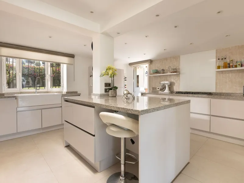 Stunning Detached Villa in Río Real (Real de Panorama) – Exceptional Airbnb Investment