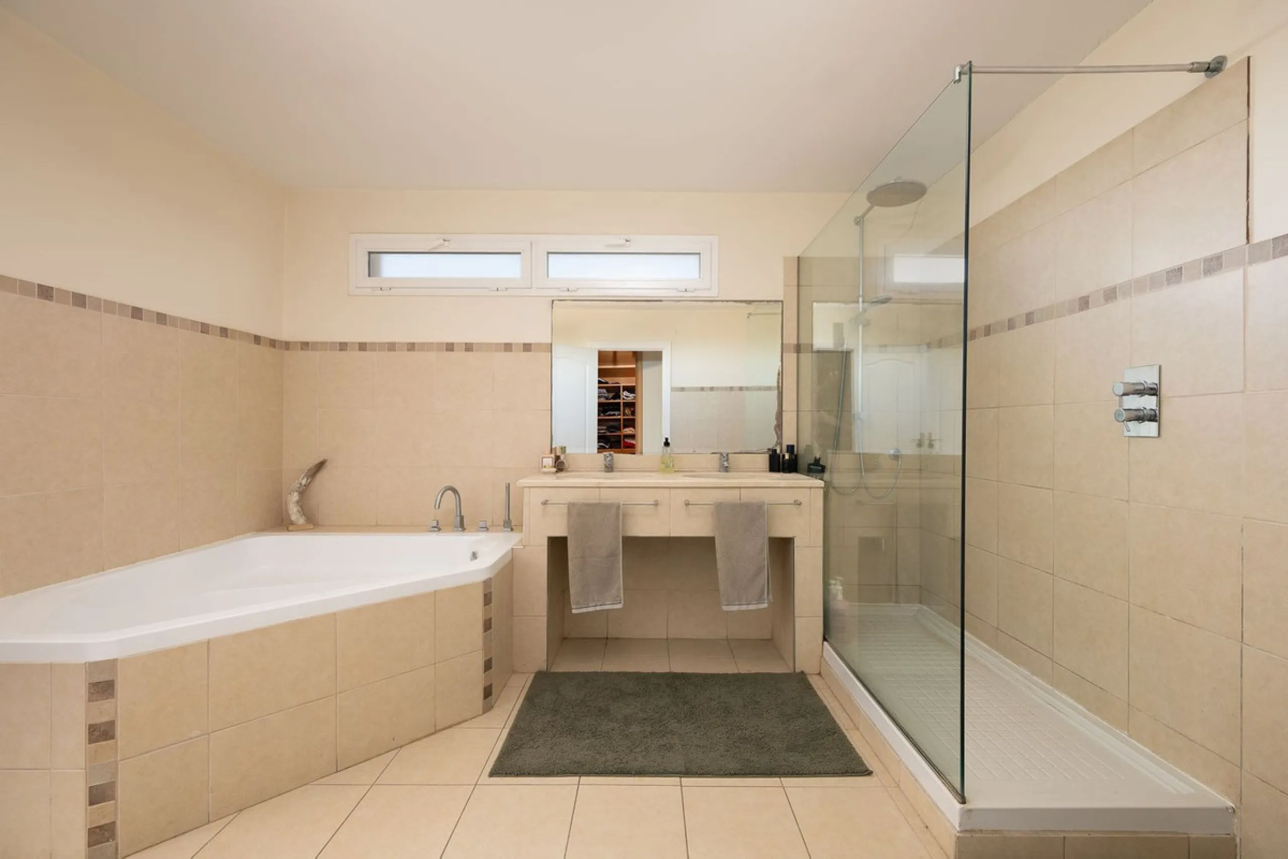 Stunning Detached Villa in Río Real (Real de Panorama) – Exceptional Airbnb Investment