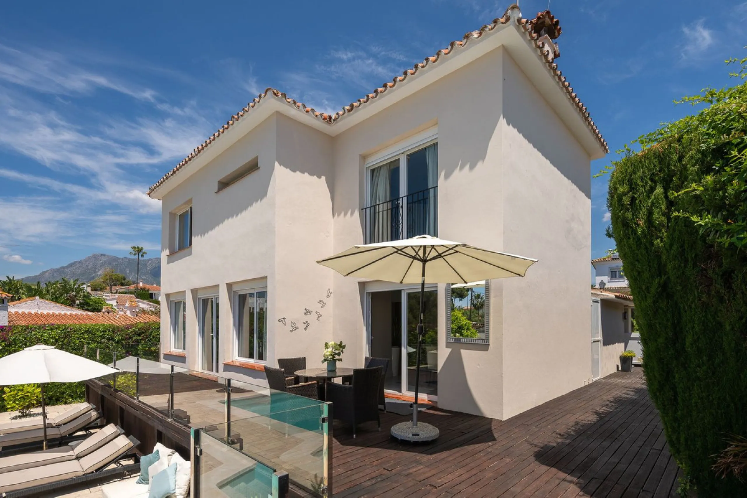 Stunning Detached Villa in Río Real (Real de Panorama) – Exceptional Airbnb Investment