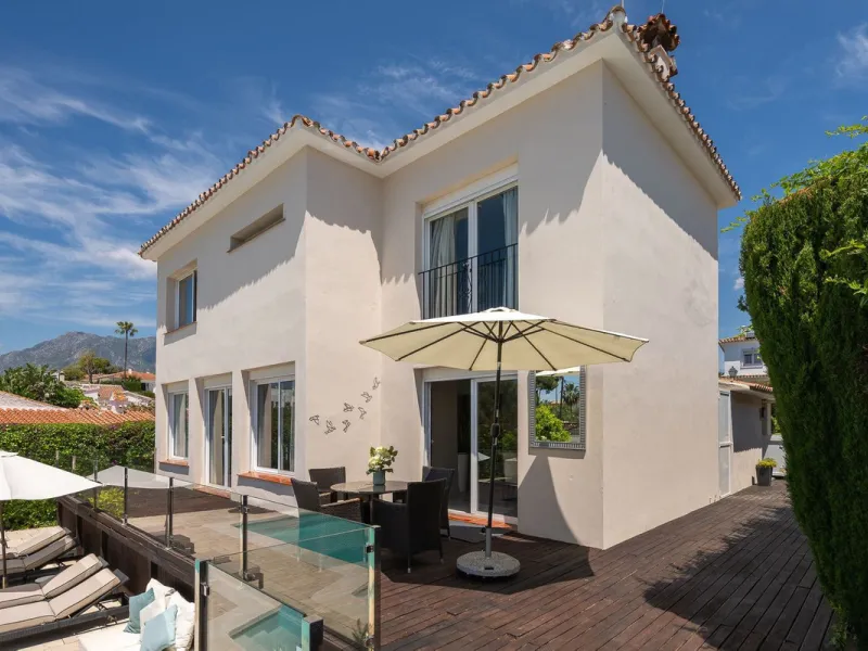 Stunning Detached Villa in Río Real (Real de Panorama) – Exceptional Airbnb Investment