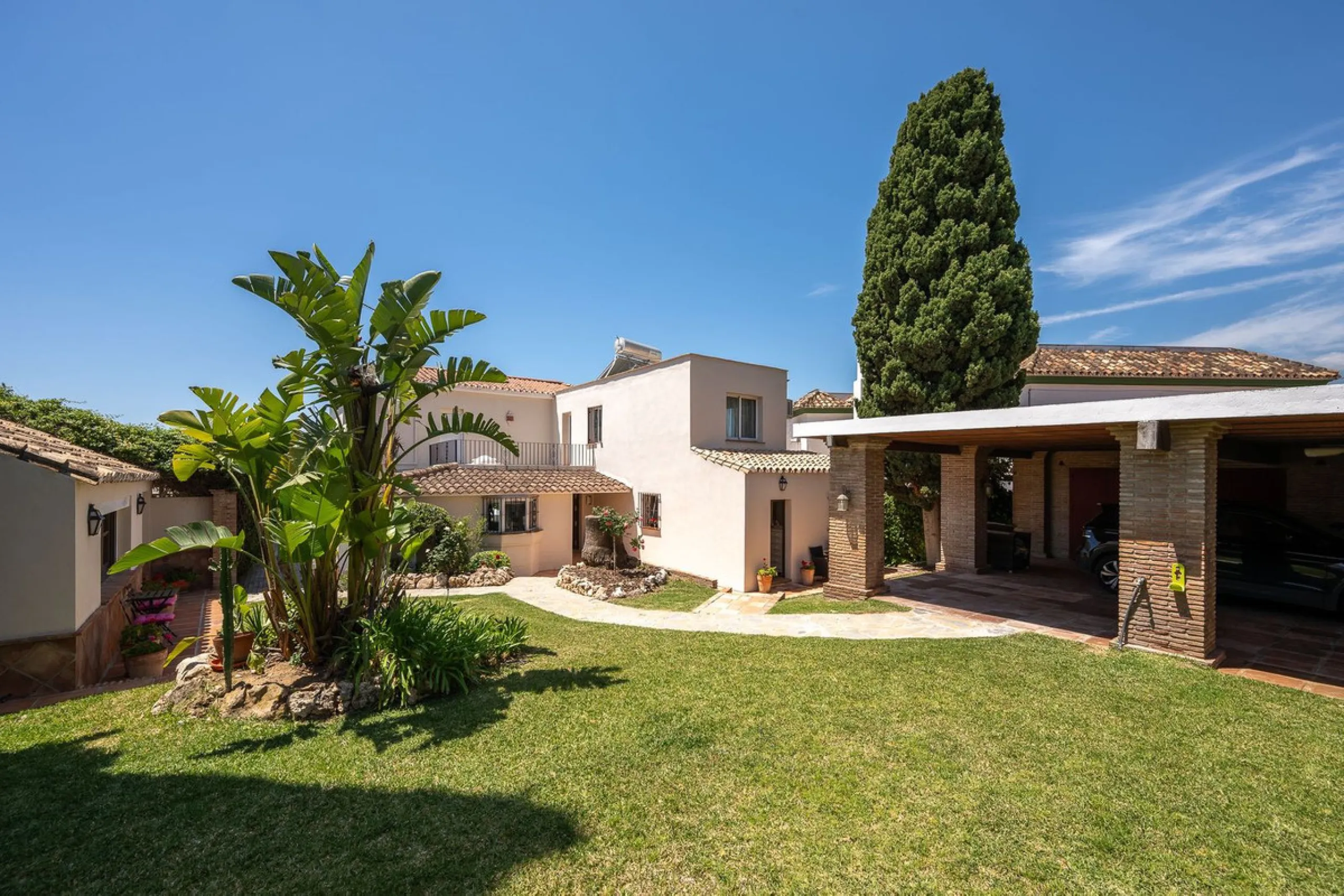 Stunning Detached Villa in Río Real (Real de Panorama) – Exceptional Airbnb Investment