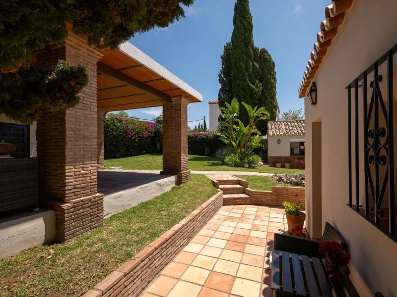 Stunning Detached Villa in Río Real (Real de Panorama) – Exceptional Airbnb Investment