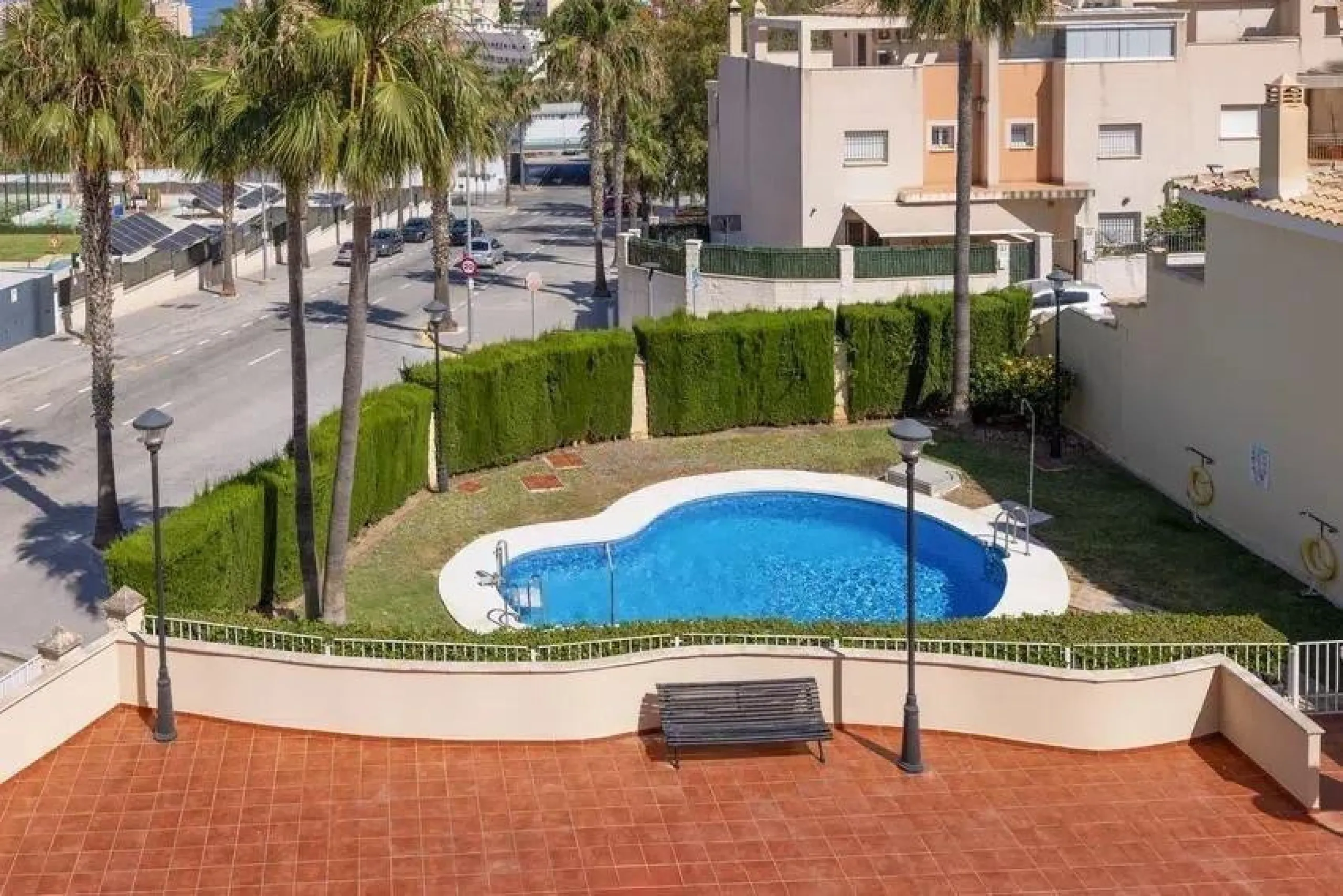 House - Townhouse в продаже в Torremolinos, Málaga. В доме 4 спален и 3 ванных комнат. Площадь дома 251 м²