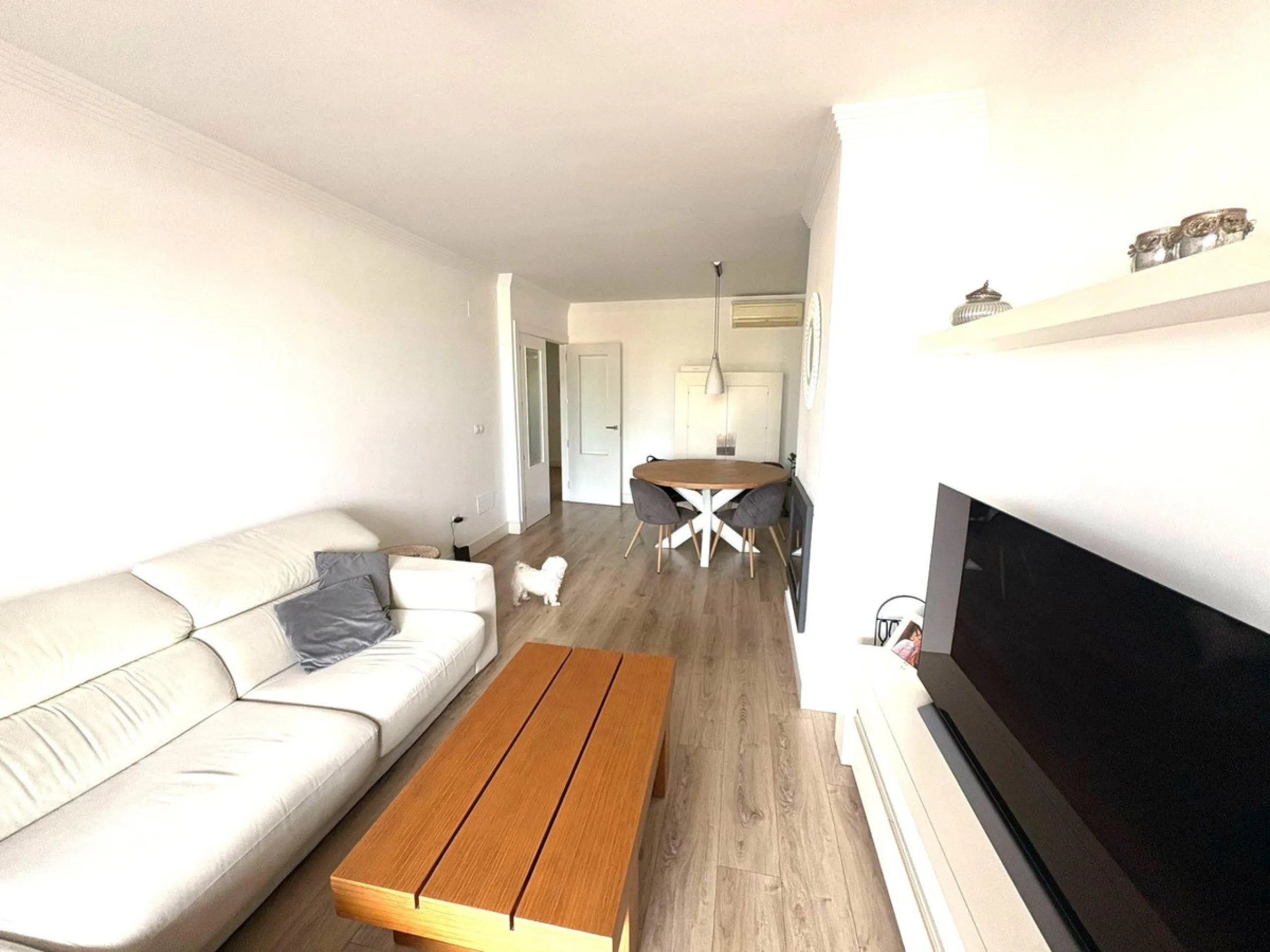 House - Townhouse в продаже в Torremolinos, Málaga. В доме 4 спален и 3 ванных комнат. Площадь дома 251 м²
