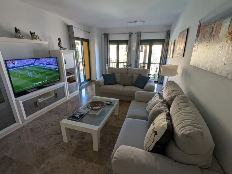 Discover this exclusive apartment in one of the most sought-after residential areas of Nueva Alcántara, San Pedro de Alcántara. This exceptional property stands out for its generous layout, unbeatable location, and high-quality finishes throughout.