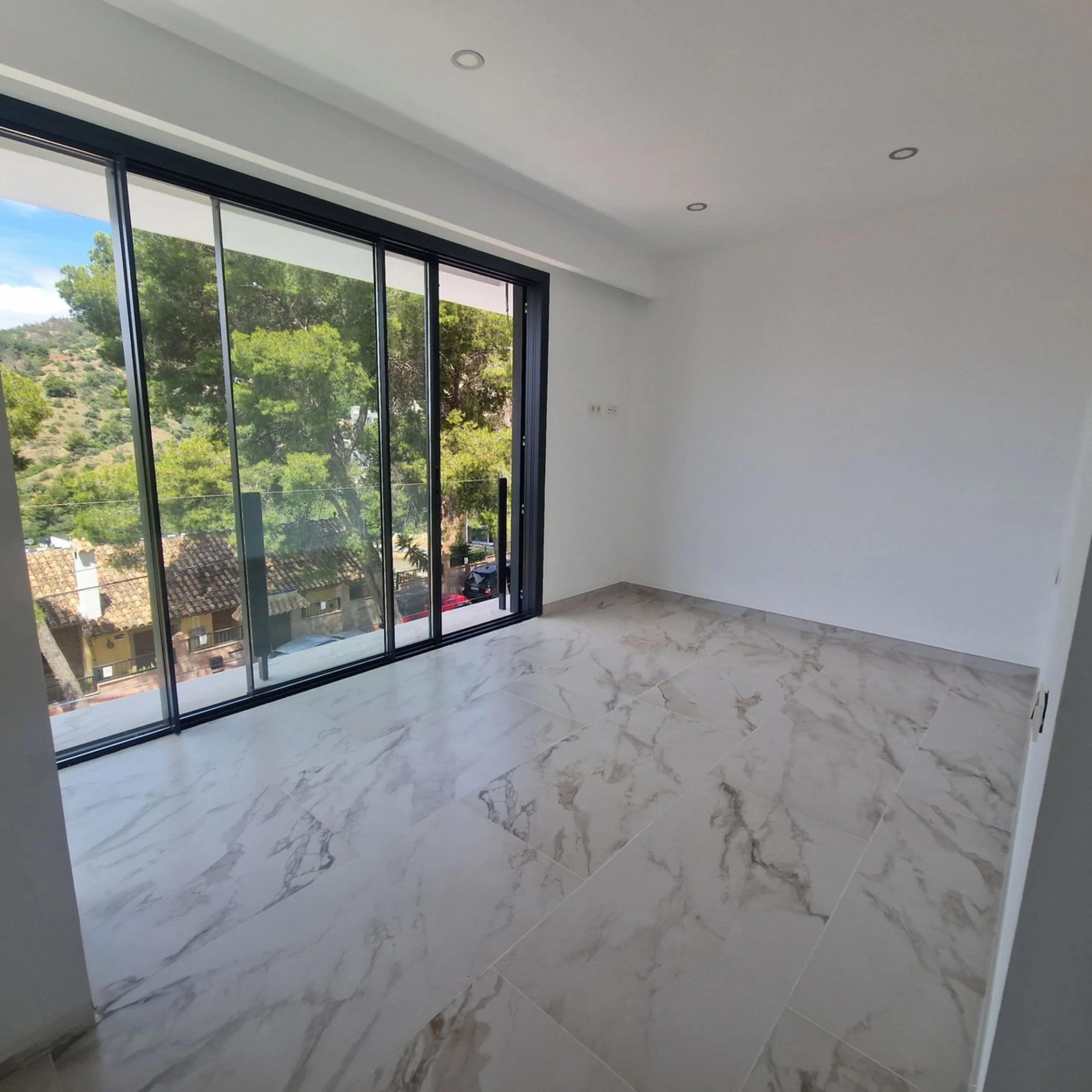 Brand-New Villa for Sale – Pinares de San Antón, Málaga
