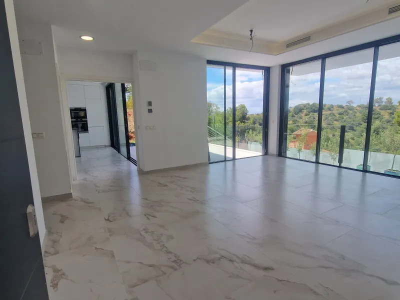 Brand-New Villa for Sale – Pinares de San Antón, Málaga
