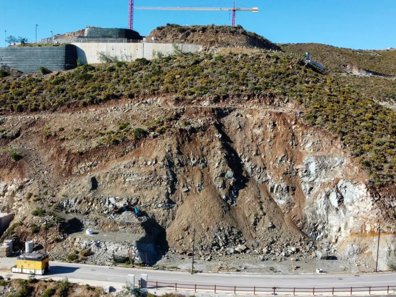 Prime south-facing plot with panoramic sea views with PLANNING PERMISSION AND PROJECT IN PLACE | Real de La Quinta, Benahavís.