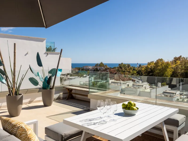 House - Townhouse в продаже в Marbella, Málaga. В доме 3 спален и 3 ванных комнат. Площадь дома 344 м²