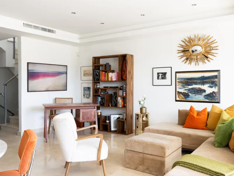 House - Townhouse в продаже в Marbella, Málaga. В доме 3 спален и 3 ванных комнат. Площадь дома 344 м²