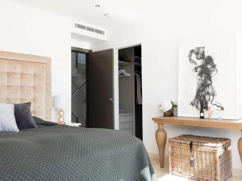 House - Townhouse в продаже в Marbella, Málaga. В доме 3 спален и 3 ванных комнат. Площадь дома 344 м²